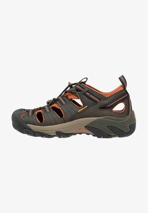 Keen
ARROYO II - Sandales de randonnée - black olive/bombay brown
