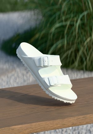 Birkenstock
ARIZONA UNISEX - Sandales - white