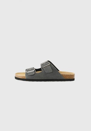 Pier One
UNISEX - Sandales - dark grey