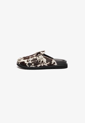Zign Studio
LEATHER UNISEX - Mules - brown