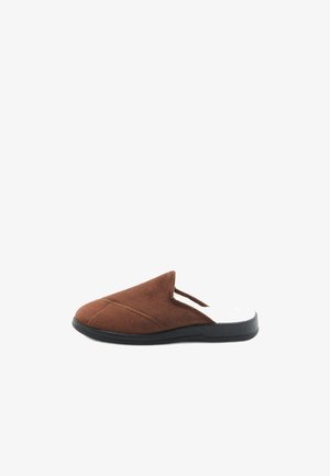 Damart
Chaussons - marron