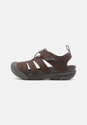 Crocs
YUKON FISHERMAN UNISEX - Sandales de randonnée - espresso
