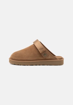 UGG
GOLDENCOAST - Sabots - chestnut