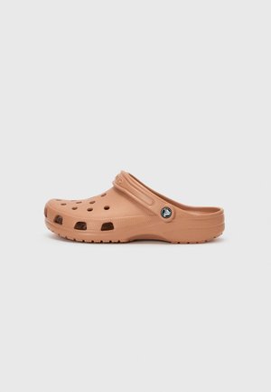 Crocs
Mules - cork