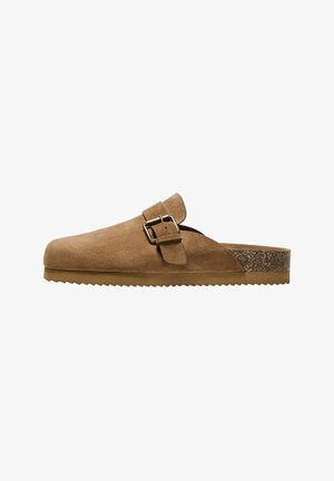 Bershka
Mules - brown