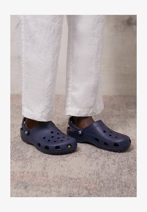 Crocs
CLASSIC UNISEX - Mules - navy