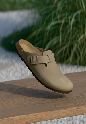 Birkenstock
BOSTON LEOI UNISEX - Chaussons - tabacco brown