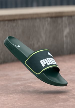 Puma
LEADCAT UNISEX - Chaussons - green terrain/white/fizzy light