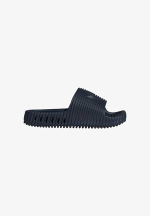 adidas Originals
Sandales de bain - shadow navy shadow navy legend ink