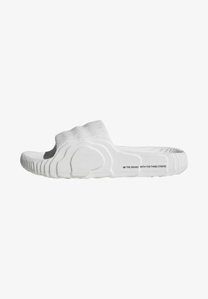 adidas Originals
ISLAND CLUB ADILETTE 22 - Sandales de bain - white