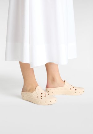 Vans
MTE SLIP-ON MULE TRK - Sandales de bain - blush