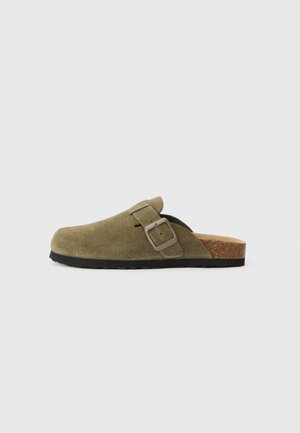 Pier One
UNISEX - Chaussons - dark olive