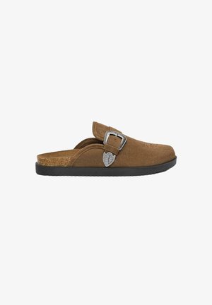 PULL&BEAR
Sabots - brown